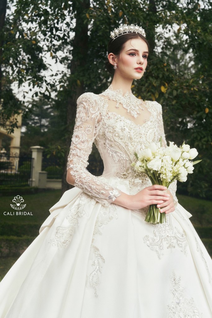 váy cưới tay dài