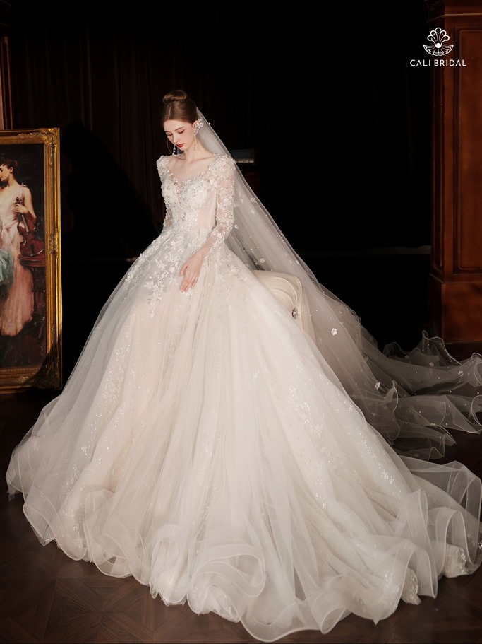 váy cưới tay dài