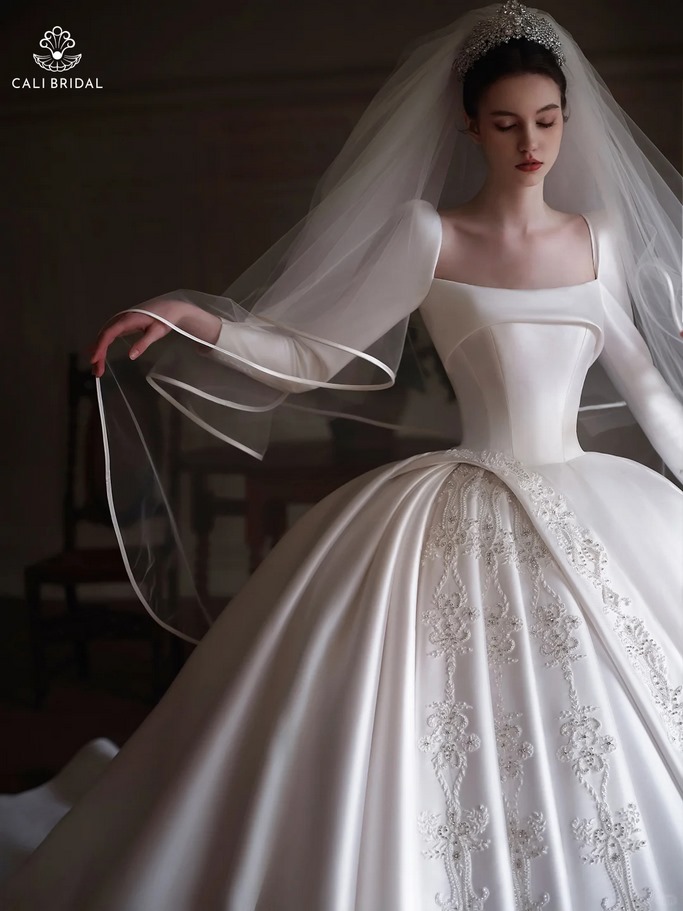 váy cưới tay dài