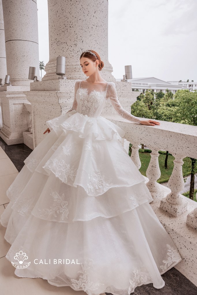 váy cưới tay dài