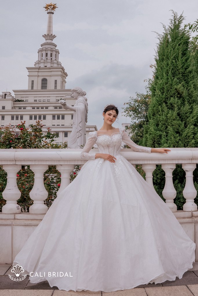 váy cưới tay dài